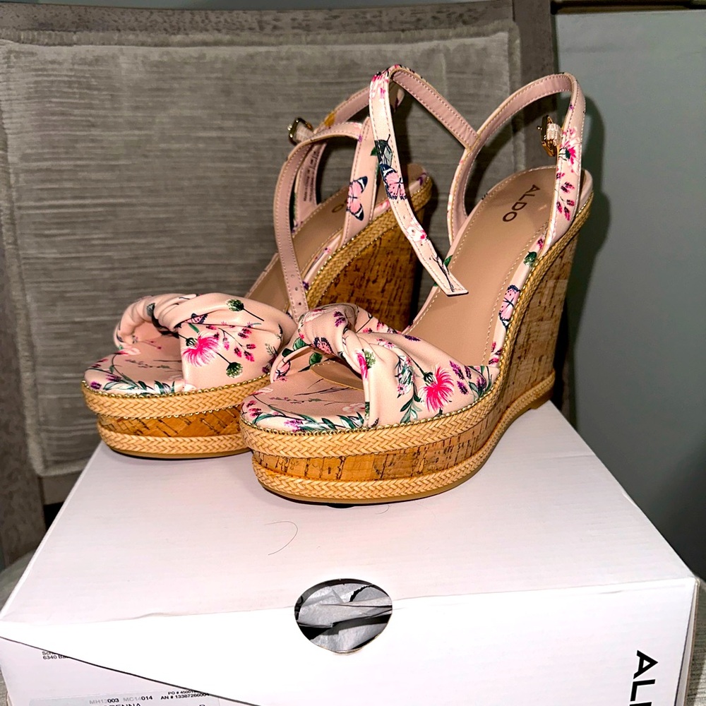 Wedge sandal
